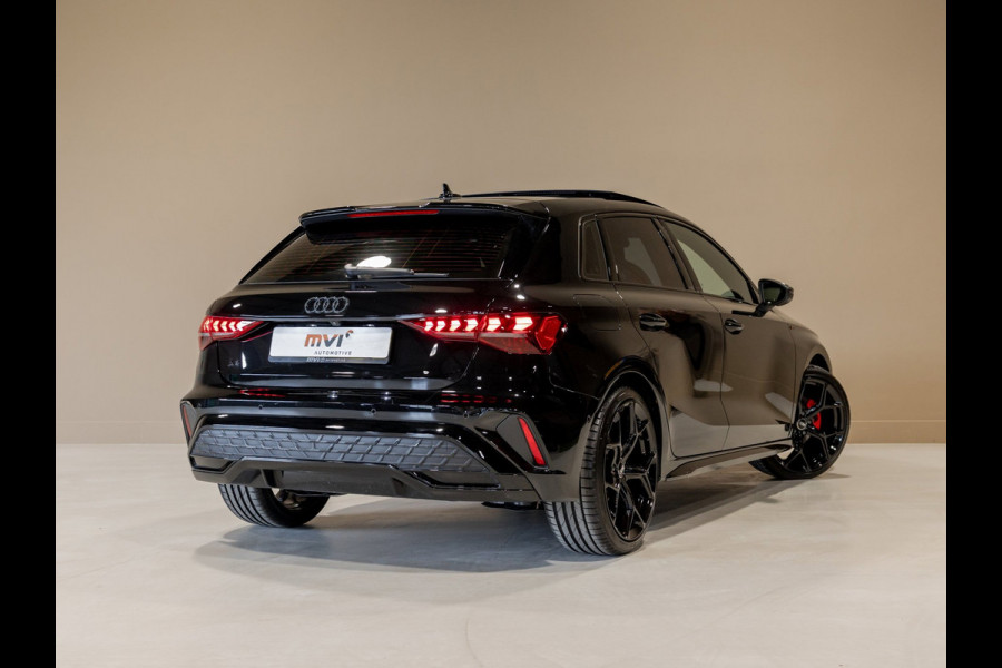Audi A3 Sportback 35 TFSI 2x S-Line edition / 150pk / Panorama dak / Sonos / Achteruitrij camera /