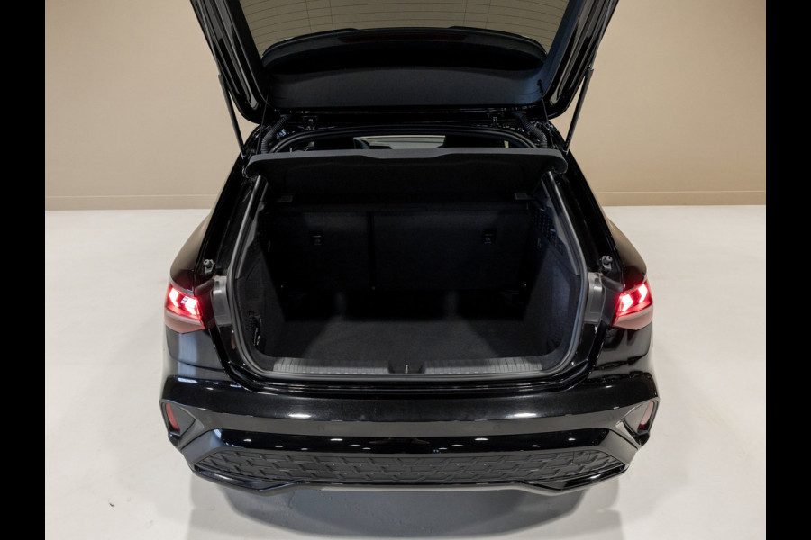 Audi A3 Sportback 35 TFSI 2x S-Line edition / 150pk / Panorama dak / Sonos / Achteruitrij camera /