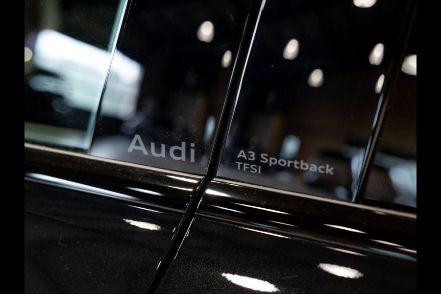 Audi A3 Sportback 35 TFSI 2x S-Line edition / 150pk / Panorama dak / Sonos / Achteruitrij camera /