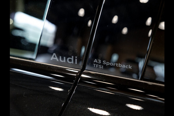 Audi A3 Sportback 35 TFSI 2x S-Line edition / 150pk / Panorama dak / Sonos / Achteruitrij camera /