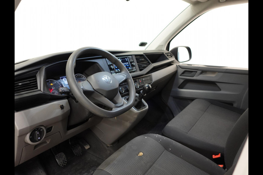 Volkswagen Transporter 110PK L1H1 Airco Cruise Control Trekhaak Camera Apple Carplay/Android Auto