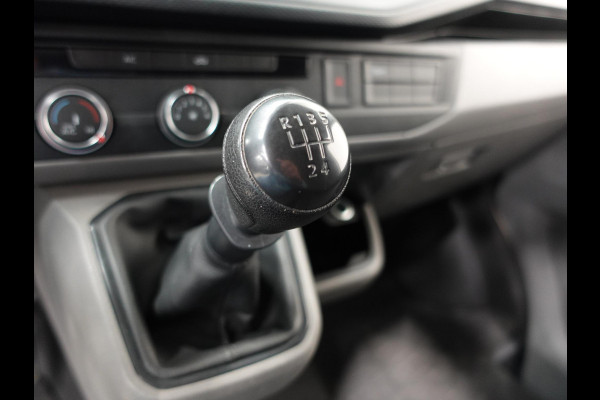Volkswagen Transporter 110PK L1H1 Airco Cruise Control Trekhaak Camera Apple Carplay/Android Auto
