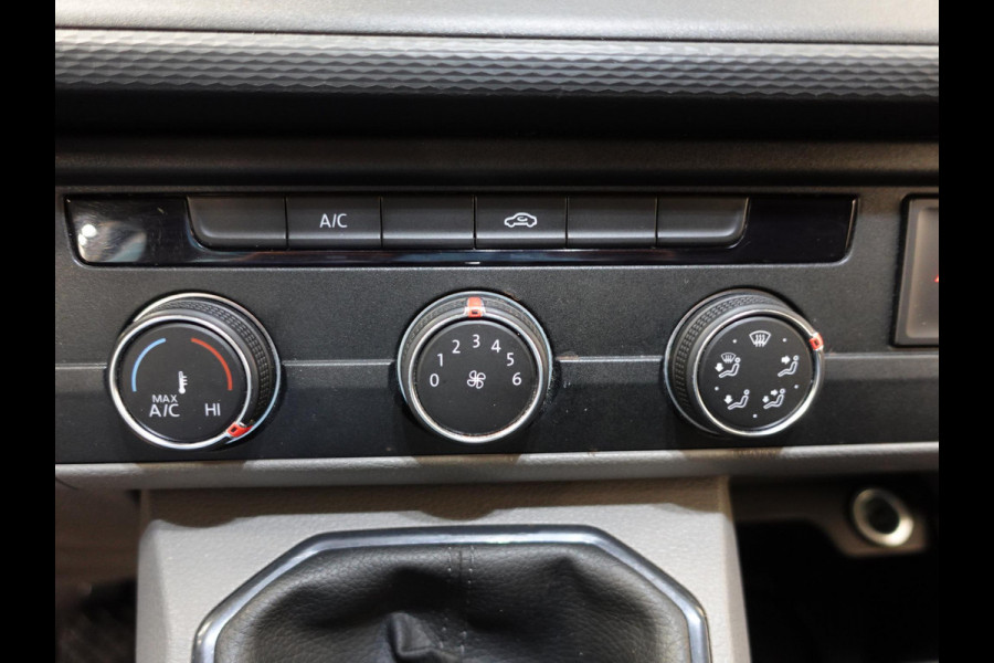 Volkswagen Transporter 110PK L1H1 Airco Cruise Control Trekhaak Camera Apple Carplay/Android Auto