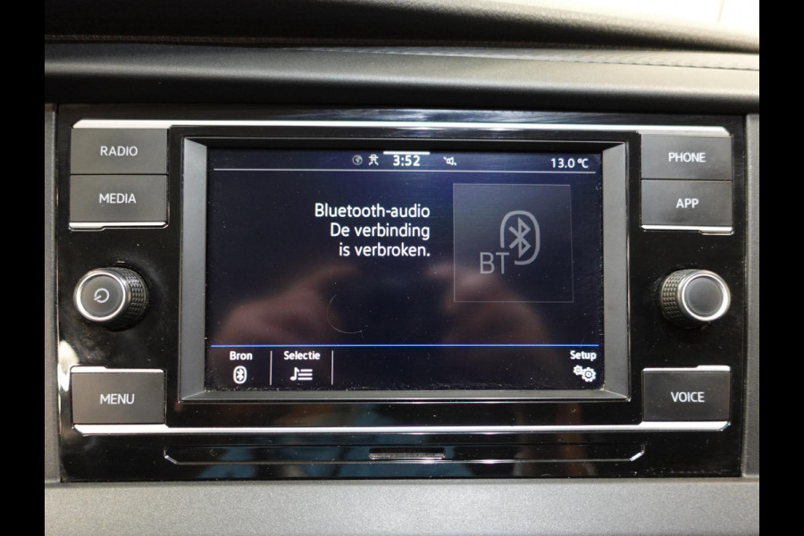 Volkswagen Transporter 110PK L1H1 Airco Cruise Control Trekhaak Camera Apple Carplay/Android Auto