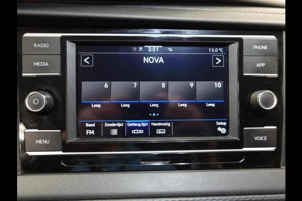 Volkswagen Transporter 110PK L1H1 Airco Cruise Control Trekhaak Camera Apple Carplay/Android Auto