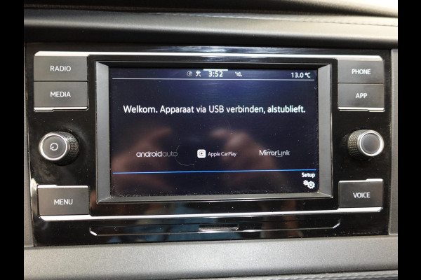 Volkswagen Transporter 110PK L1H1 Airco Cruise Control Trekhaak Camera Apple Carplay/Android Auto