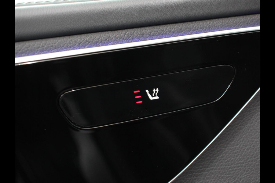 Mercedes-Benz C-Klasse 300e AMG Line sedan Automaat Climate control Adaptieve cruise control Parkeersensoren Achteruitrijcamera Sfeerverlichting Stoelverwarming Keyless LED Navigatie