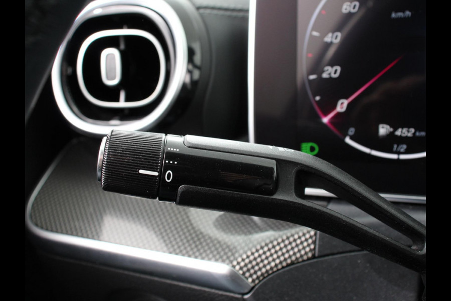 Mercedes-Benz C-Klasse 300e AMG Line sedan Automaat Climate control Adaptieve cruise control Parkeersensoren Achteruitrijcamera Sfeerverlichting Stoelverwarming Keyless LED Navigatie