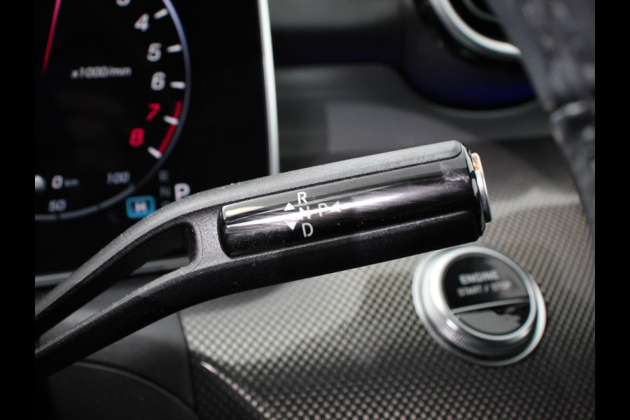 Mercedes-Benz C-Klasse 300e AMG Line sedan Automaat Climate control Adaptieve cruise control Parkeersensoren Achteruitrijcamera Sfeerverlichting Stoelverwarming Keyless LED Navigatie