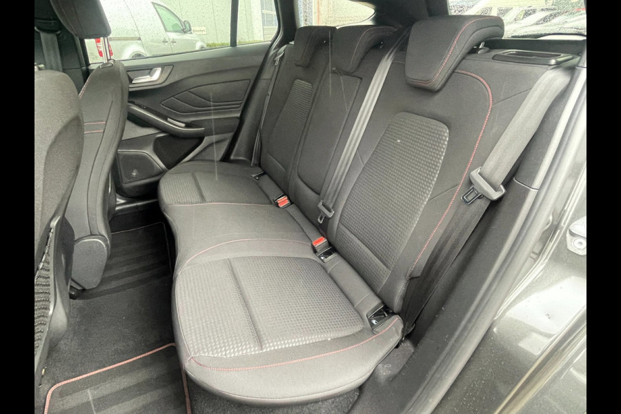 Ford FOCUS Wagon 1.0 EcoBoost Hybrid ST Line X Business
