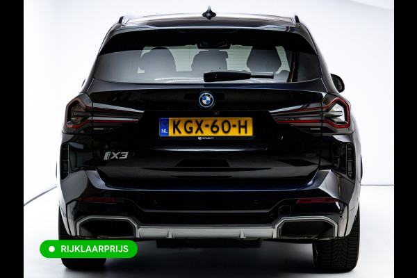 BMW iX3 M-Sport High Executive 80 kWh | Pano | Leder | Led | Shadowline | Stoelverwarming | Camera | Carbon black metallic