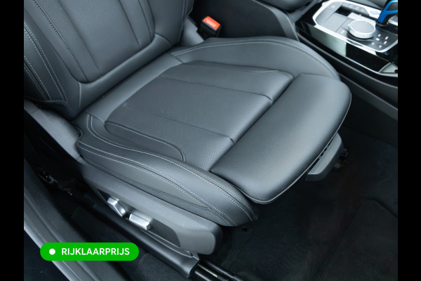 BMW iX3 M-Sport High Executive 80 kWh | Pano | Leder | Led | Shadowline | Stoelverwarming | Camera | Carbon black metallic