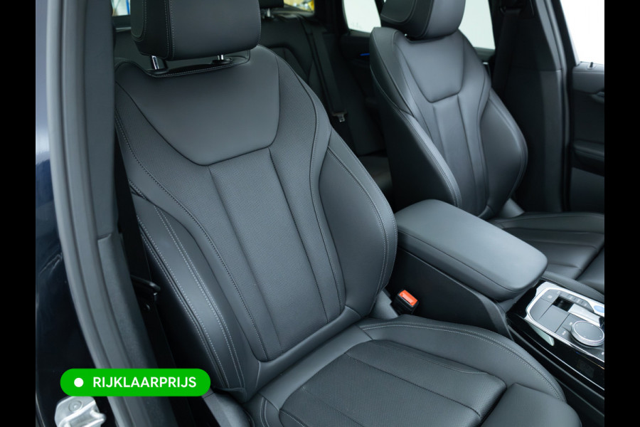 BMW iX3 M-Sport High Executive 80 kWh | Pano | Leder | Led | Shadowline | Stoelverwarming | Camera | Carbon black metallic