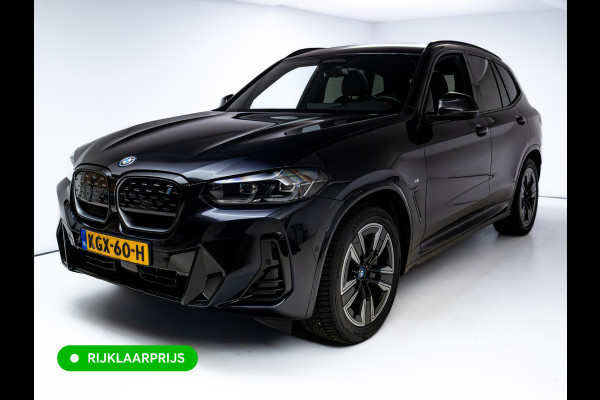 BMW iX3 M-Sport High Executive 80 kWh | Pano | Leder | Led | Shadowline | Stoelverwarming | Camera | Carbon black metallic