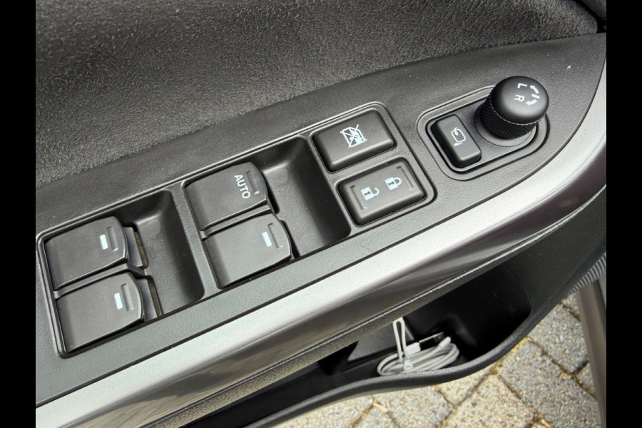 Suzuki Vitara 1.4 automaat Style Smart Hybrid, 1e eigenaar, Pano, CarPlay, Leder