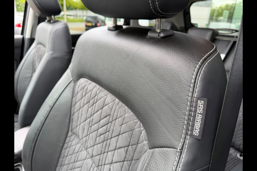 Suzuki Vitara 1.4 automaat Style Smart Hybrid, 1e eigenaar, Pano, CarPlay, Leder