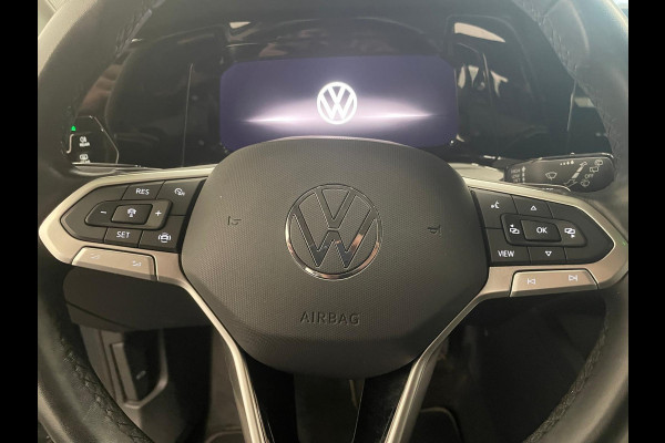 Volkswagen Golf 1.0 eTSI DSG Life Navigatie Apple Carplay/Android Auto Parkeersensoren Adaptieve Cruise Control Sfeerverlichting Virtual Cockpit Climate Control Lichtmetalen velgen