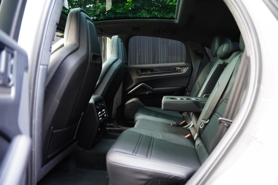 Porsche Cayenne 4.0 Turbo E-Hybrid Coupe / Achteras Besturing / PDCC