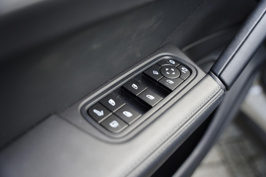 Porsche Cayenne 4.0 Turbo E-Hybrid Coupe / Achteras Besturing / PDCC