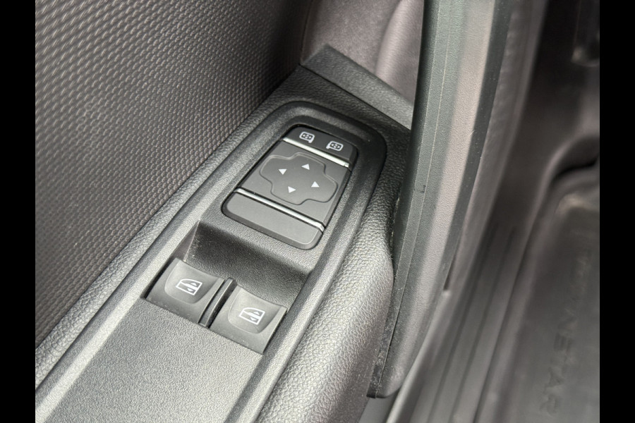Nissan Townstar EV 45kWh Automaat L1 285km WLTP 1,5t Trekhaak Led Climate Control Cruise Control Parkeersensoren Achter