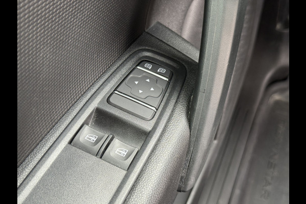 Nissan Townstar EV 45kWh Automaat L1 285km WLTP 1,5t Trekhaak Led Climate Control Cruise Control Parkeersensoren Achter