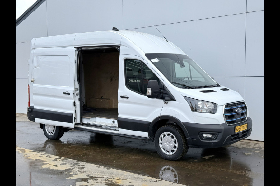 Ford E-Transit 68kWh 184PK L3H3 317km WLTP 96% (SOH) BEV Snelladen Camera Cruise control Climate control Carplay Navigatie Laadkabel Parkeersensoren