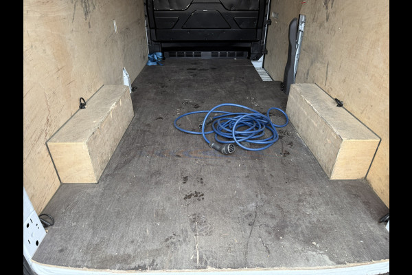 Ford E-Transit 68kWh 184PK L3H3 317km WLTP 96% (SOH) BEV Snelladen Camera Cruise control Climate control Carplay Navigatie Laadkabel Parkeersensoren
