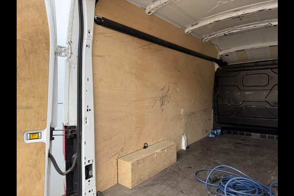 Ford E-Transit 68kWh 184PK L3H3 317km WLTP 96% (SOH) BEV Snelladen Camera Cruise control Climate control Carplay Navigatie Laadkabel Parkeersensoren