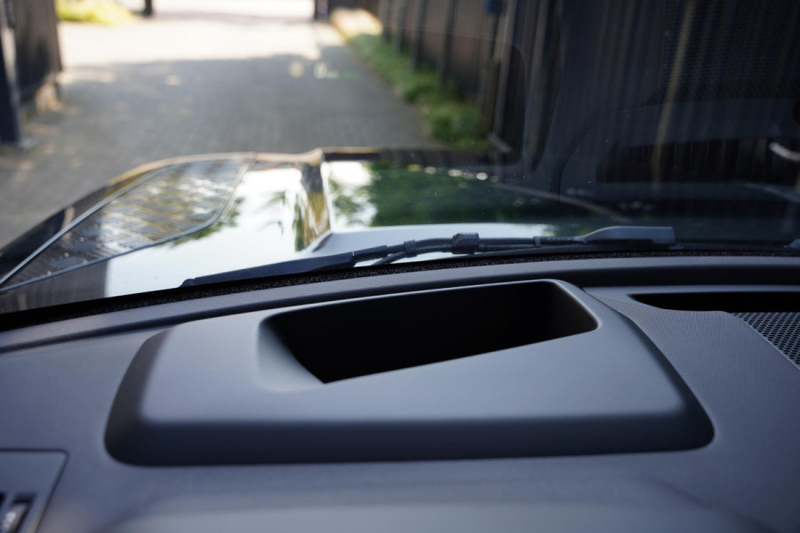 Land Rover Defender 110 P400 E X-Dynamic HSE / Head Up / Meridian / Elek. Trekhaak