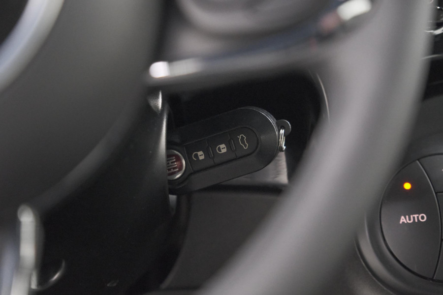 Fiat 500C 1.0 Hybrid Dolcevita | Elektrisch Vouwdak | Apple Carplay | Parkeersensoren | Climate Control