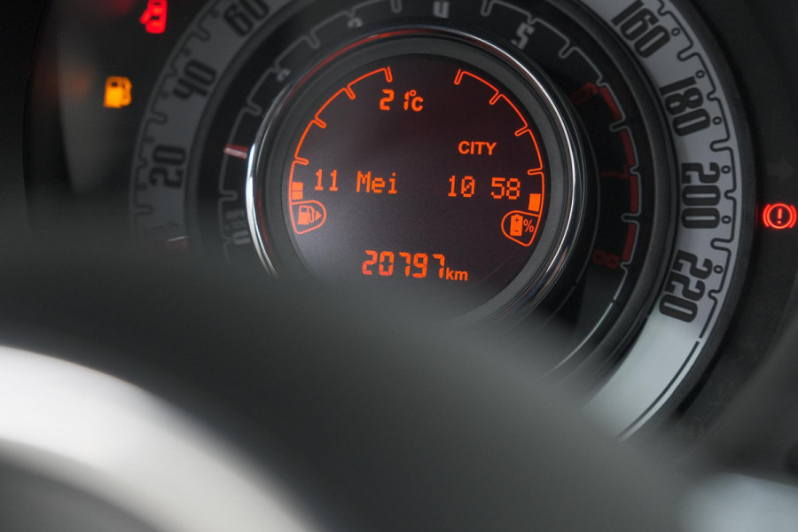 Fiat 500C 1.0 Hybrid Dolcevita | Elektrisch Vouwdak | Apple Carplay | Parkeersensoren | Climate Control