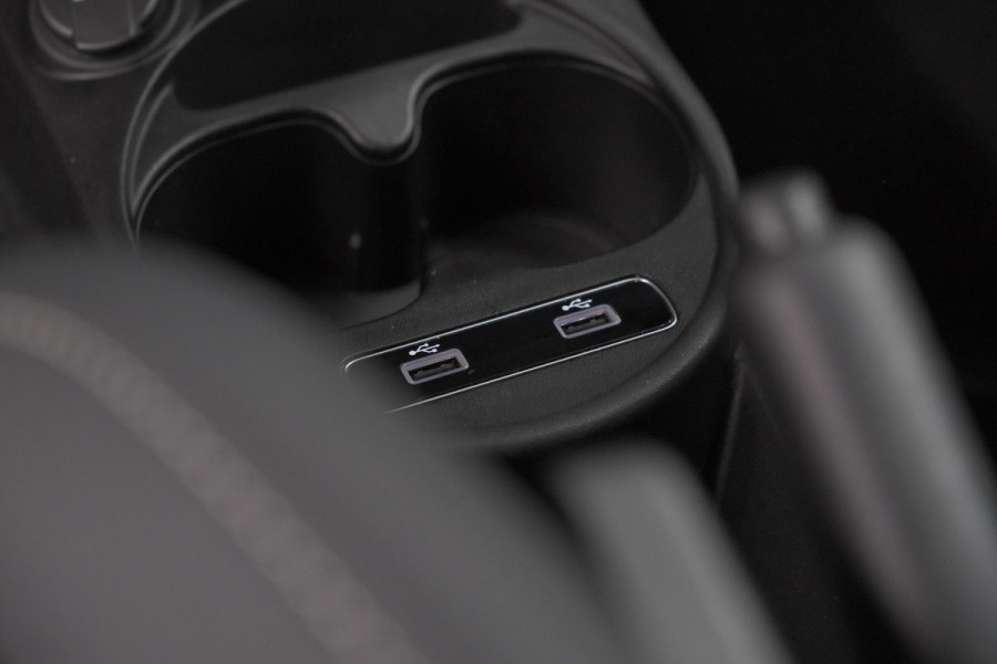 Fiat 500C 1.0 Hybrid Dolcevita | Elektrisch Vouwdak | Apple Carplay | Parkeersensoren | Climate Control