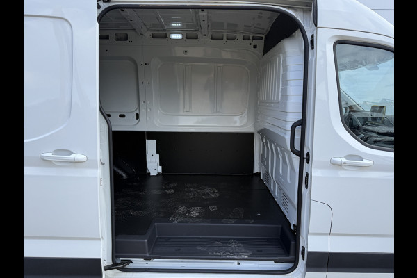 Maxus eDeliver 9 72kWh Nieuw Elektrisch 72kWh 280km WLTP L2H2 204PK ACC Stoelverwarming Snelladen LED Airco BPM Vrij