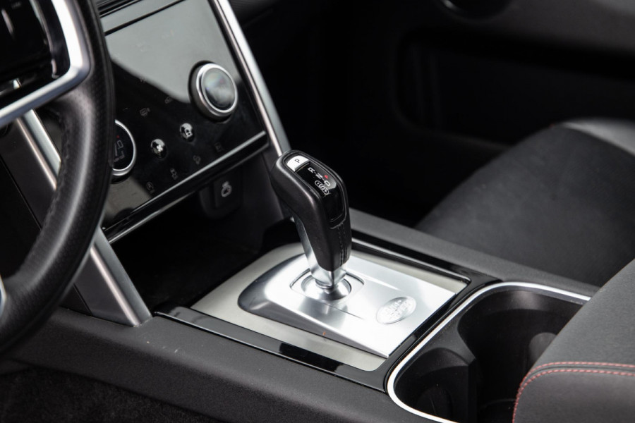 Land Rover Discovery Sport P300e 1.5 R-Dynamic HSE CARPLAY / LEER / DEALER ONDERHOUDEN / CAMERA