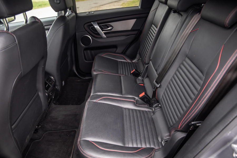 Land Rover Discovery Sport P300e 1.5 R-Dynamic HSE CARPLAY / LEER / DEALER ONDERHOUDEN / CAMERA