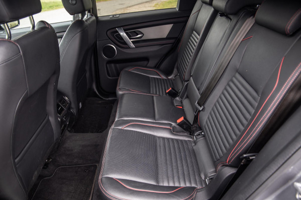 Land Rover Discovery Sport P300e 1.5 R-Dynamic HSE CARPLAY / LEER / DEALER ONDERHOUDEN / CAMERA