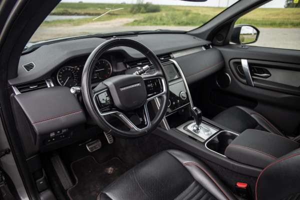 Land Rover Discovery Sport P300e 1.5 R-Dynamic HSE CARPLAY / LEER / DEALER ONDERHOUDEN / CAMERA