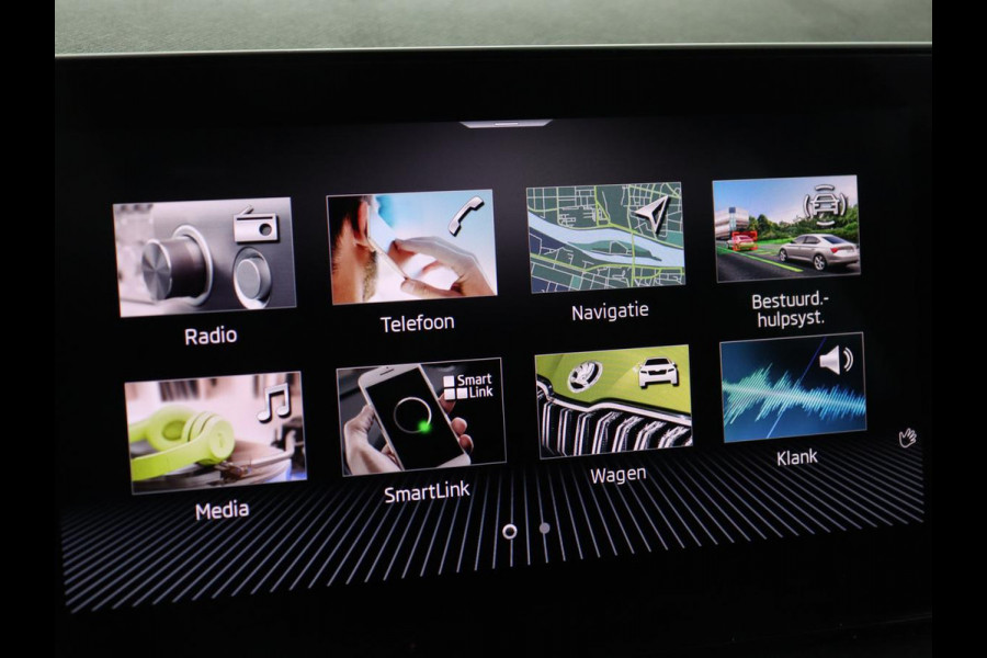 Škoda Kamiq 1.0 TSI Sport | Virtual Cockpit | Carplay | Navigatie | Sportstoelen | 17'' | Full LED | Climate control | Parkeerhulp | Cruise control | Bluetooth