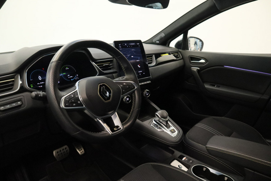 Renault Captur 1.6 E-Tech full hybrid 145 E-Tech engineered ACC PDC Navi Stoelverwarming 360 Camera NAP! !! 2e Pinksterdag geopend van 12:00 tot 17:00u !!