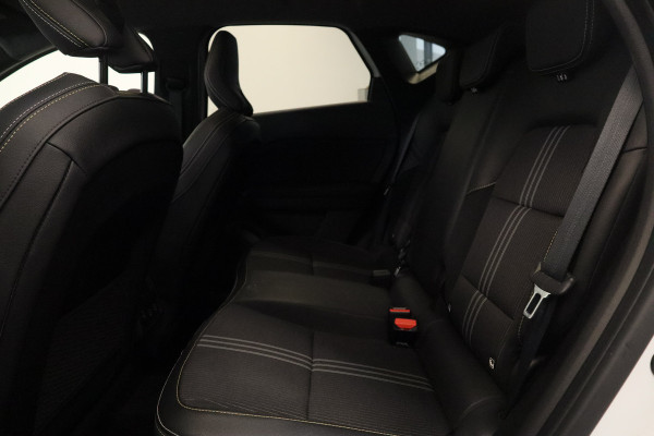 Renault Captur 1.6 E-Tech full hybrid 145 E-Tech engineered ACC PDC Navi Stoelverwarming 360 Camera NAP! !! 2e Pinksterdag geopend van 12:00 tot 17:00u !!