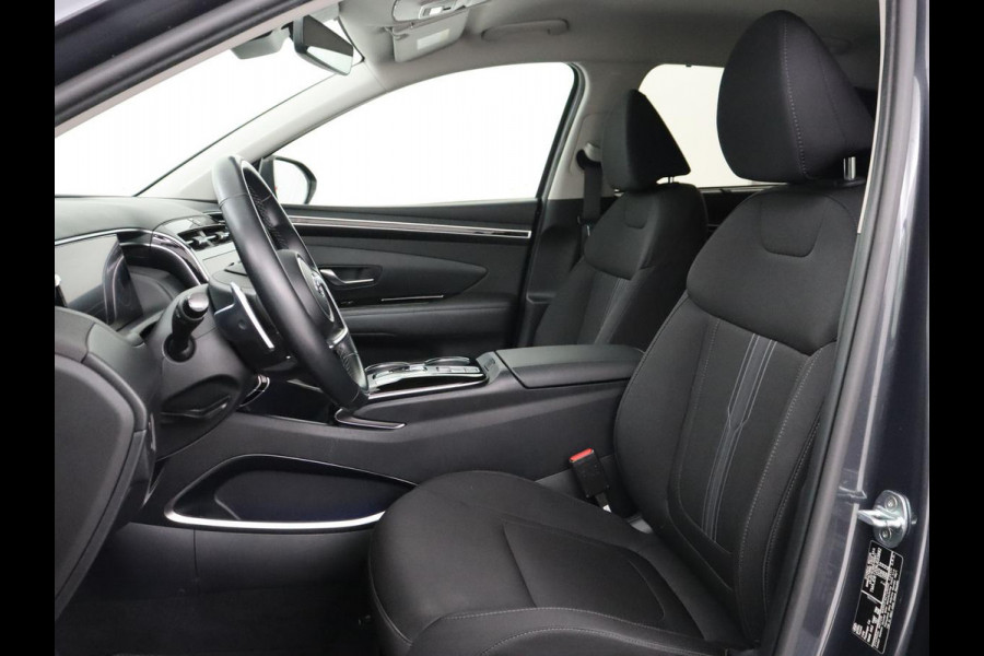 Hyundai Tucson 1.6 T-GDI PHEV Comfort 4WD | SOH 96% | Stoelverwarming | Trekhaak | Adaptive cruise | Camera | Carplay | Full LED | Navigatie | DAB | Keyless | Climate control | Plug In