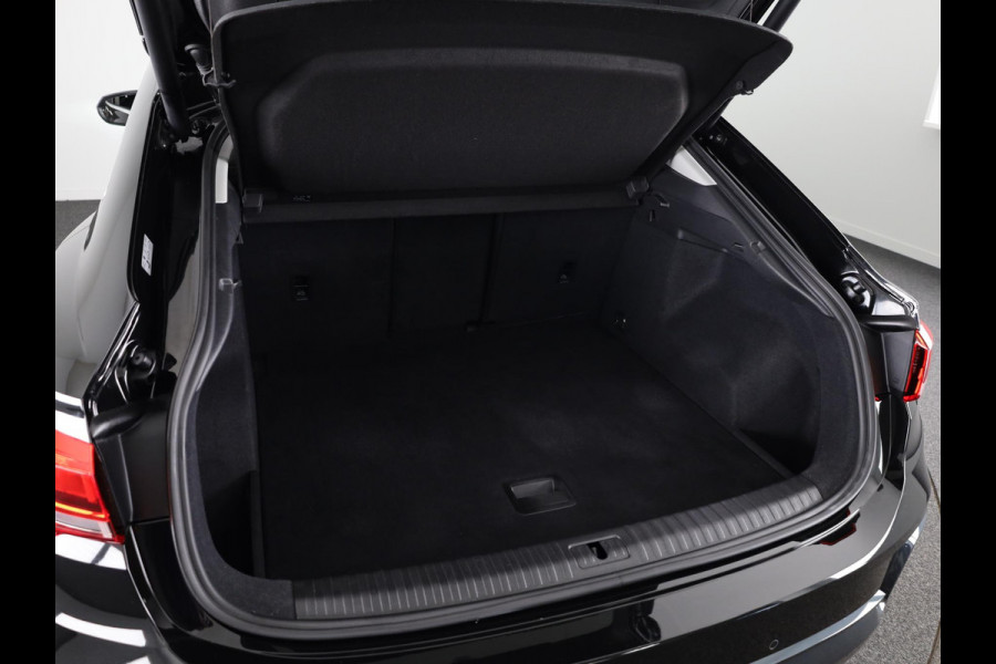 Audi Q3 Sportback 35 TFSI Pro Line S Keyless | S-line | Trekhaak | Adaptive cruise