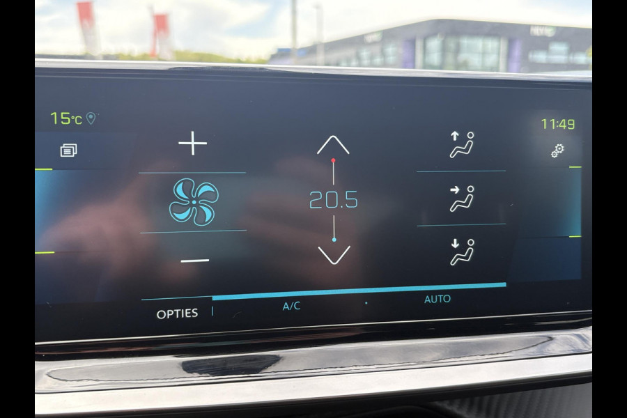 Peugeot e-208 EV GT 50 kWh | 7800 KM | Stoelverwarming | Adaptive Cruise | Dodehoeksensoren | LM Winterset