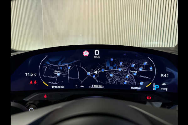 Porsche Taycan Cross Turismo 4 93 kWh-SOH 90%-PANORAMA-ADAP. STOELEN 18 VOUDIG-1e EIGENAAR-VOLLEDIG ONDERHOUDEN