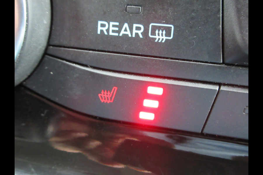 Ford Transit Custom L1H1 130 pk autmaat dc airco navigatie camera