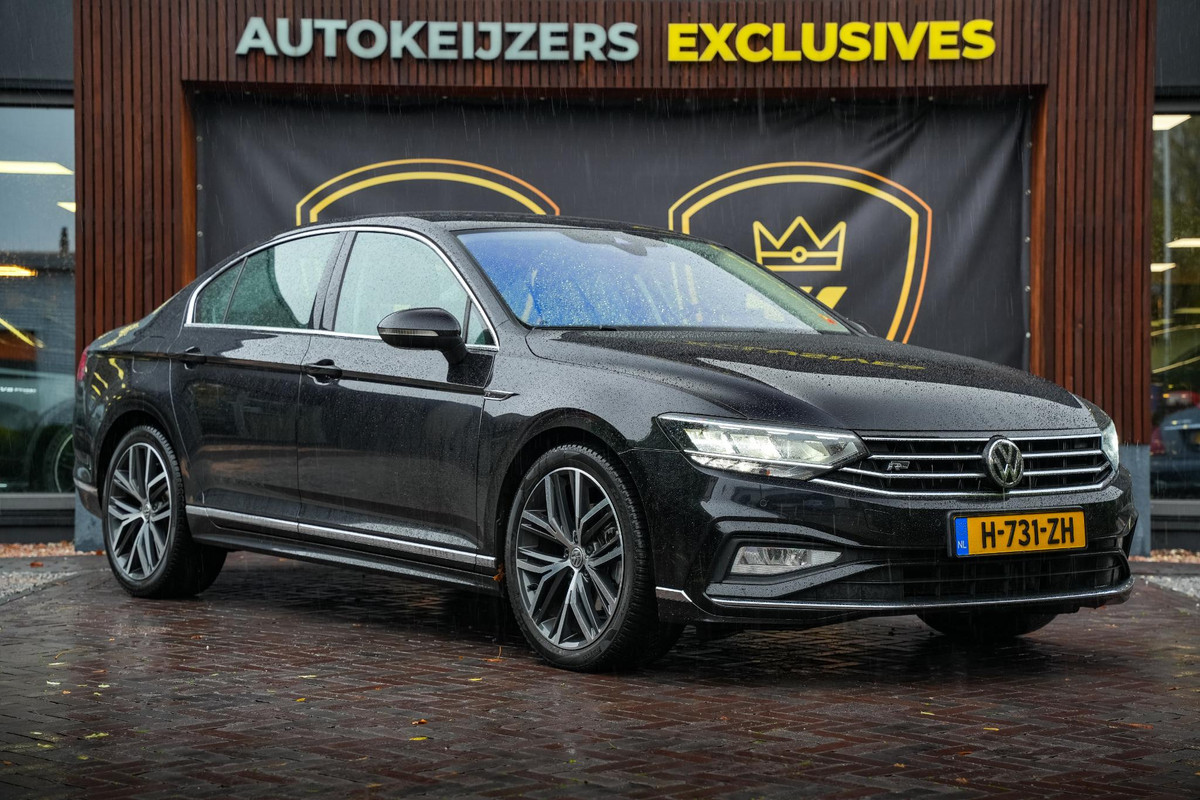 Volkswagen Passat 1.5 TSI Elegance Business R Leer Navi