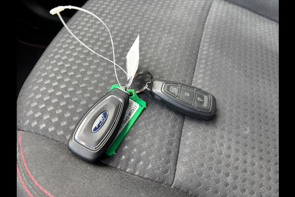 Ford Kuga 2.5 PHEV ST-Line Camera Navigatie LMV velgen Adaptive Cruise Control