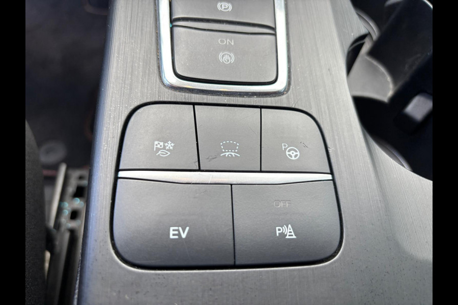Ford Kuga 2.5 PHEV ST-Line Camera Navigatie LMV velgen Adaptive Cruise Control