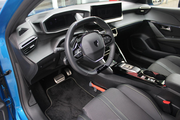 Peugeot 208 1.2 Hybrid 145PK AUTOMAAT GT | NAVIGATIE | DRAADLOZE APPLE CARPLAY/ANDROID AUTO | CAMERA VOOR + ACHTER | FULL LED KOPLAMPEN | LICHTMETALEN VELGEN 17" | DODEHOEK DETECTIE | DRAADLOZE TELEFOONLADER | KEYLESS ENTRY/START | DAB+ RADIO | ADAPTIVE CRUISE CONTROL |