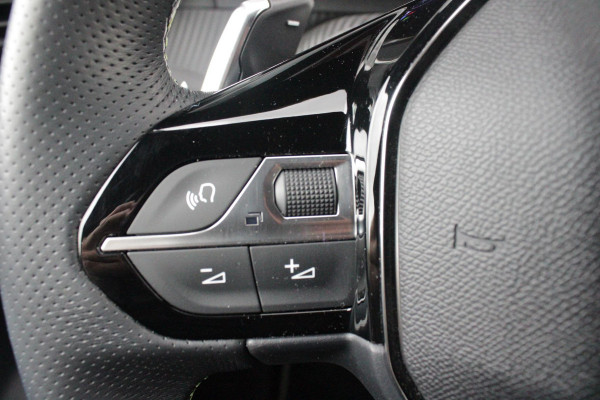 Peugeot 208 1.2 Hybrid 145PK AUTOMAAT GT | NAVIGATIE | DRAADLOZE APPLE CARPLAY/ANDROID AUTO | CAMERA VOOR + ACHTER | FULL LED KOPLAMPEN | LICHTMETALEN VELGEN 17" | DODEHOEK DETECTIE | DRAADLOZE TELEFOONLADER | KEYLESS ENTRY/START | DAB+ RADIO | ADAPTIVE CRUISE CONTROL |
